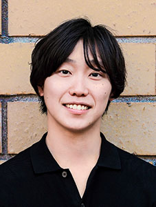 濵田コーチ